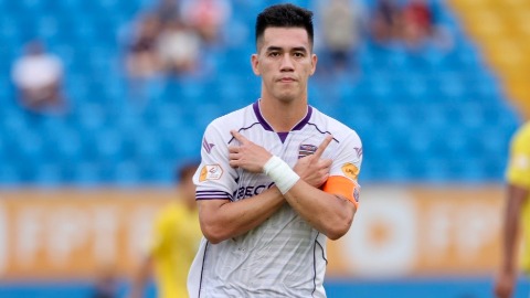  Tiến Linh bất ngờ mất danh hiệu Vua phá lưới V.League 2024/25